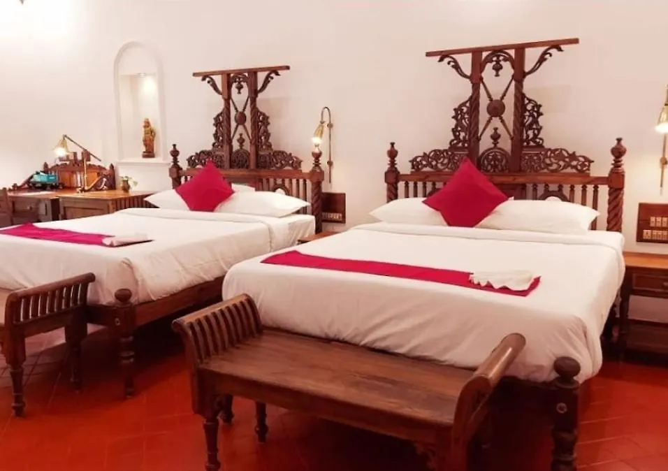 Marari Beach Bungalow Resort Alleppey Mararikulam