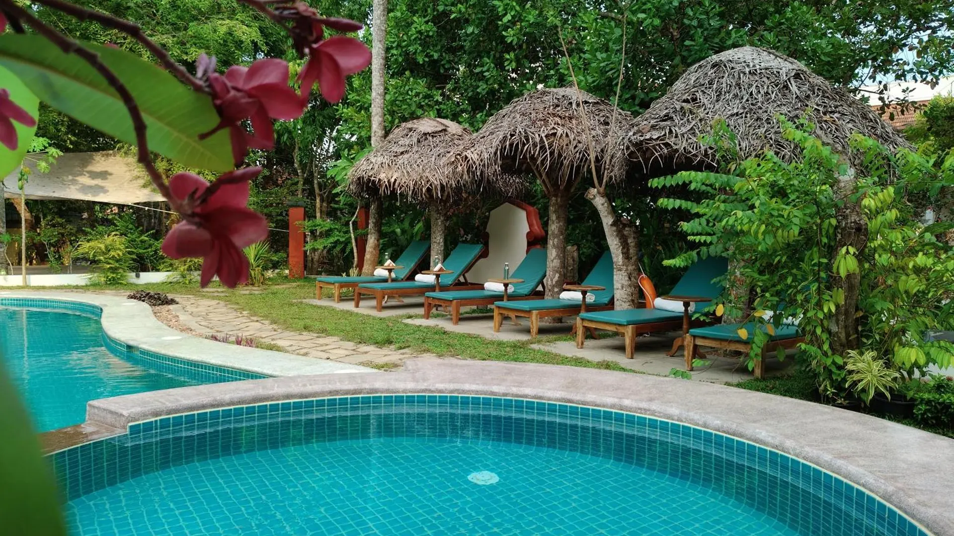 Marari Beach Bungalow Resort Alleppey Mararikulam Country house